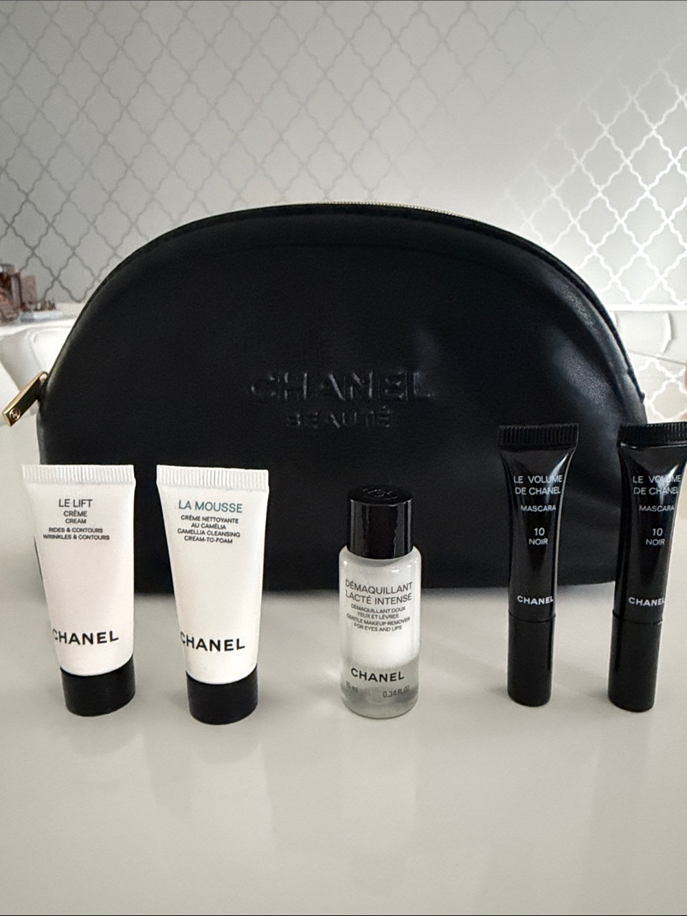 CHANEL Travel Skincare + Mascara Set